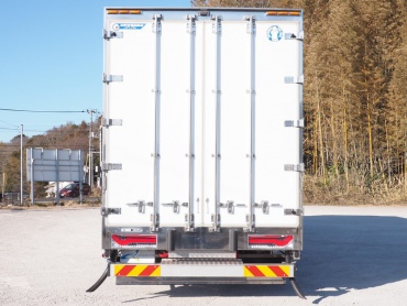 いすゞ ギガ 冷凍ウイング 大型 QKG-CYJ77A 年式 H24 [写真06]