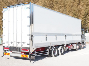 いすゞ ギガ 冷凍ウイング 大型 QKG-CYJ77A 年式 H24 [写真05]