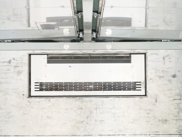 三菱ふそう ファイター 冷凍ウイング 中型 TKG-FK64F 年式 H25 [写真32]