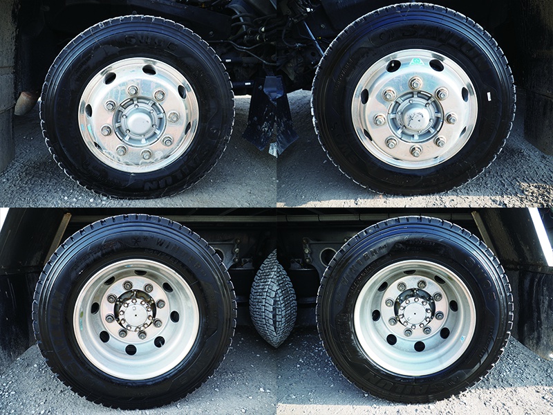 いすゞ ギガ ウイング車 大型 LKG-CYJ77A 年式 H23[写真47]