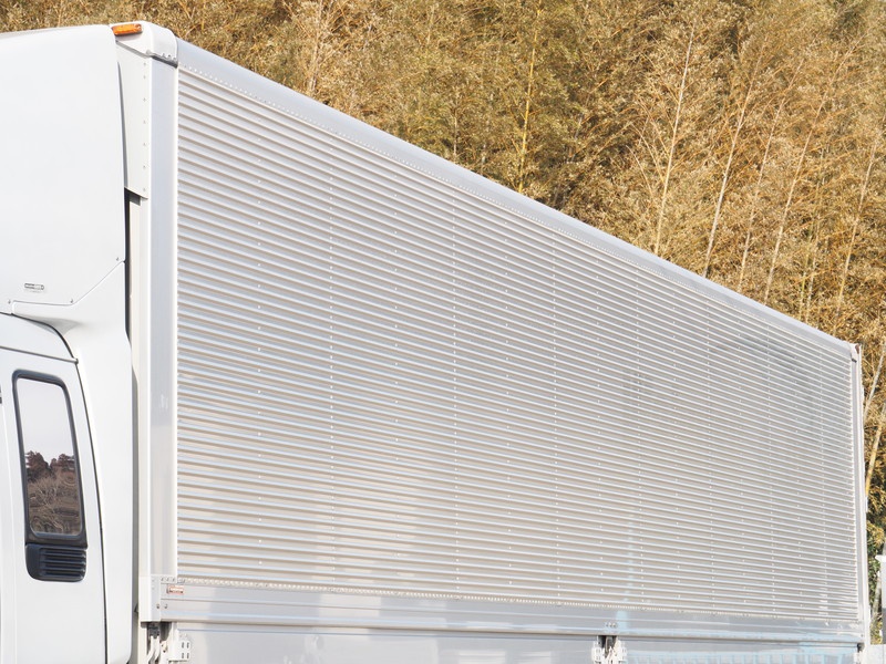 いすゞ ギガ ウイング車 大型 LKG-CYJ77A 年式 H23[写真20]