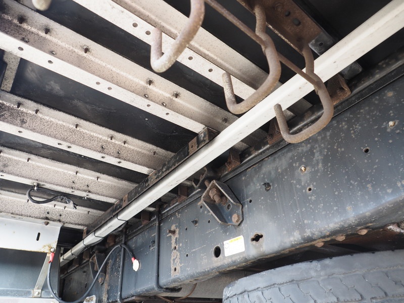 いすゞ ギガ ウイング車 大型 LKG-CYJ77A 年式 H23[写真44]