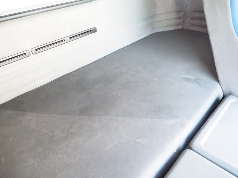 いすゞ ギガ ウイング車 大型 LKG-CYJ77A 年式 H23[写真36]