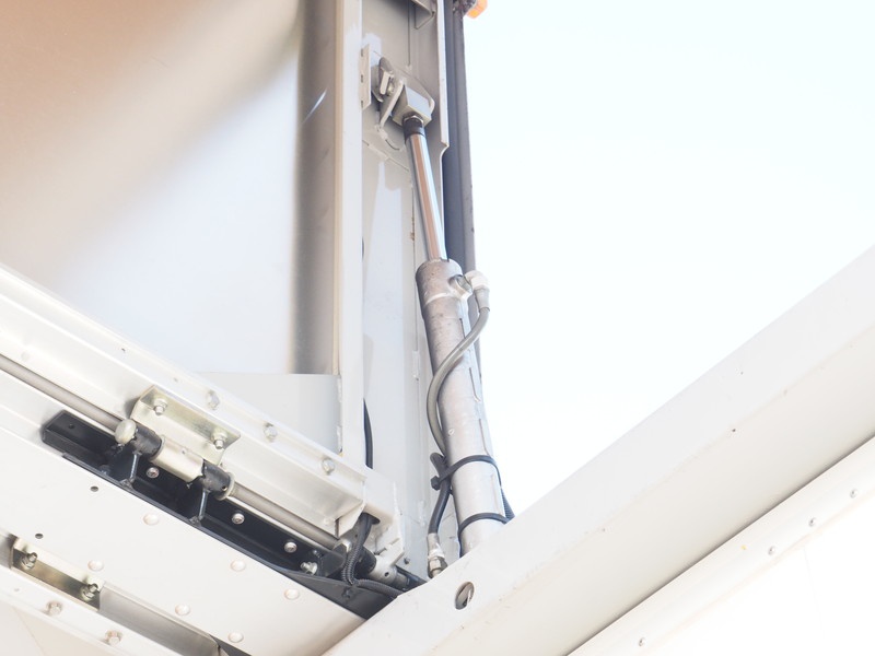 いすゞ フォワード ウイング車 中型 PDG-FRR34S2 年式 H22[写真25]