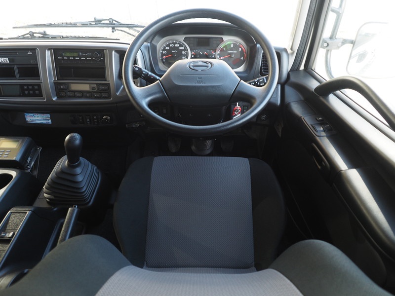 日野 レンジャープロ 冷凍バン 中型 TKG-FD9JLAG 年式 H29[写真26]