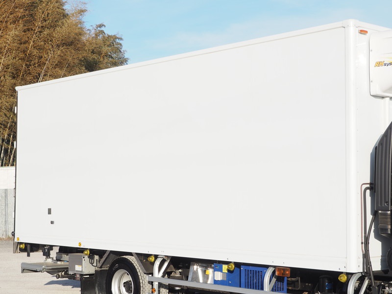 日野 レンジャー 冷凍バン 中型 TKG-FD9JLAG 年式 H29[写真09]