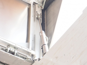 いすゞ ギガ ウイング車 大型 LKG-CYJ77A 年式 H23 [写真24]