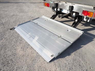 日野 レンジャープロ 冷凍バン 中型 TKG-FD9JLAG 年式 H29 [写真17]