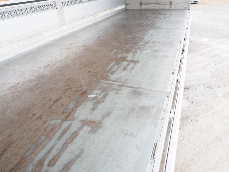 いすゞ フォワード ウイング車 中増t LKG-FTR90T2 年式 H23[写真14]