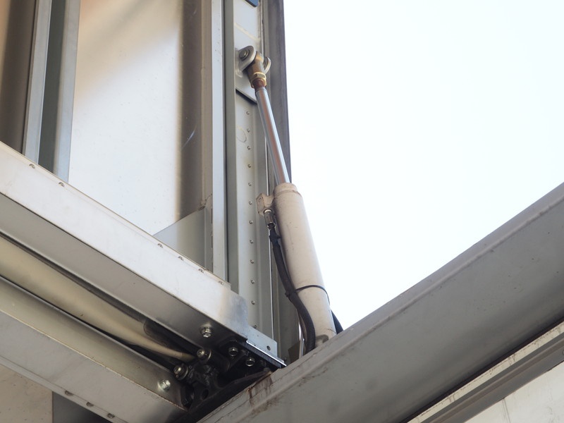 日野 グランドプロフィア ウイング車 大型 BDG-FW1EXYJ 年式 H19[写真24]