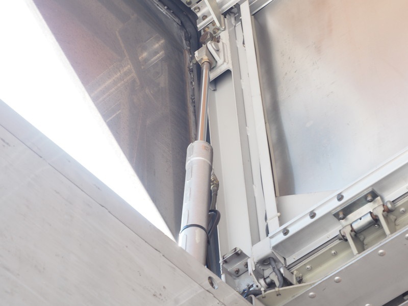 日野 グランドプロフィア ウイング車 大型 KS-FW1EXWG 年式 H17[写真25]