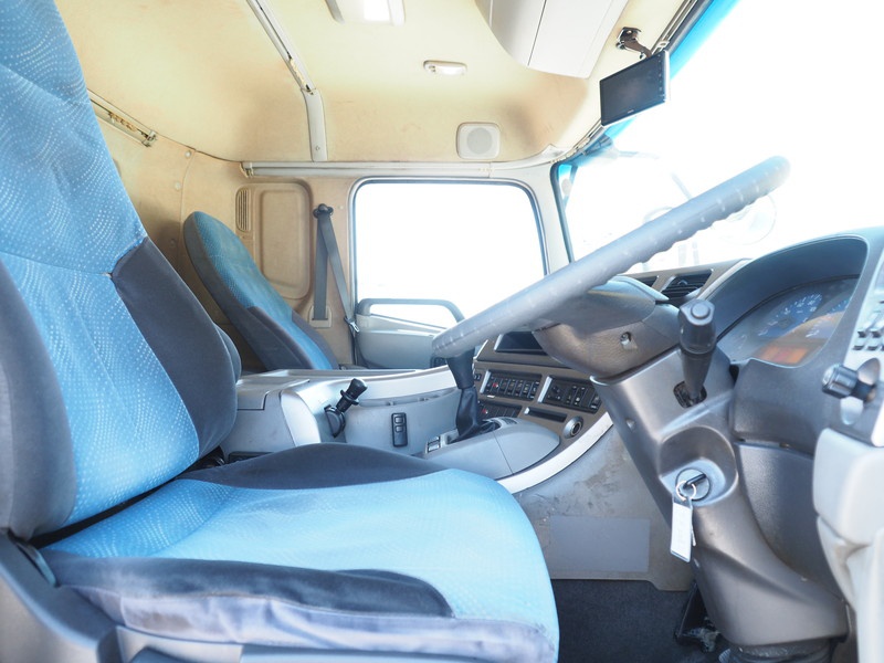 UDトラックス クオン ウイング車 大型 PKG-CG4ZA 年式 H21[写真32]