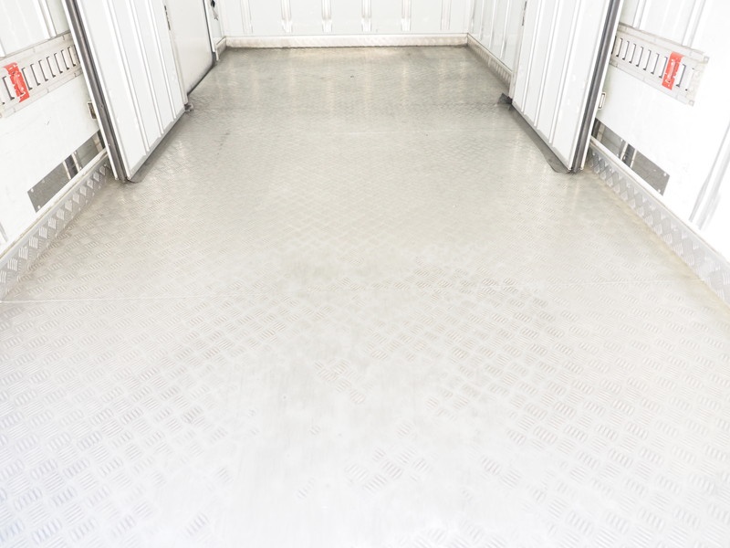 いすゞ エルフ 冷凍バン 小型 TKG-NPR85AN 年式 H25[写真16]