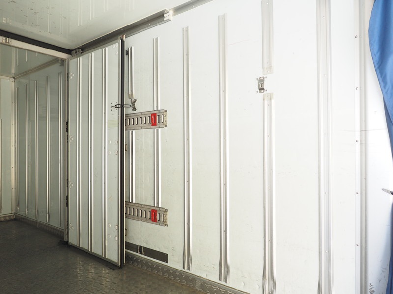 いすゞ エルフ 冷凍バン 小型 TKG-NPR85AN 年式 H25[写真18]