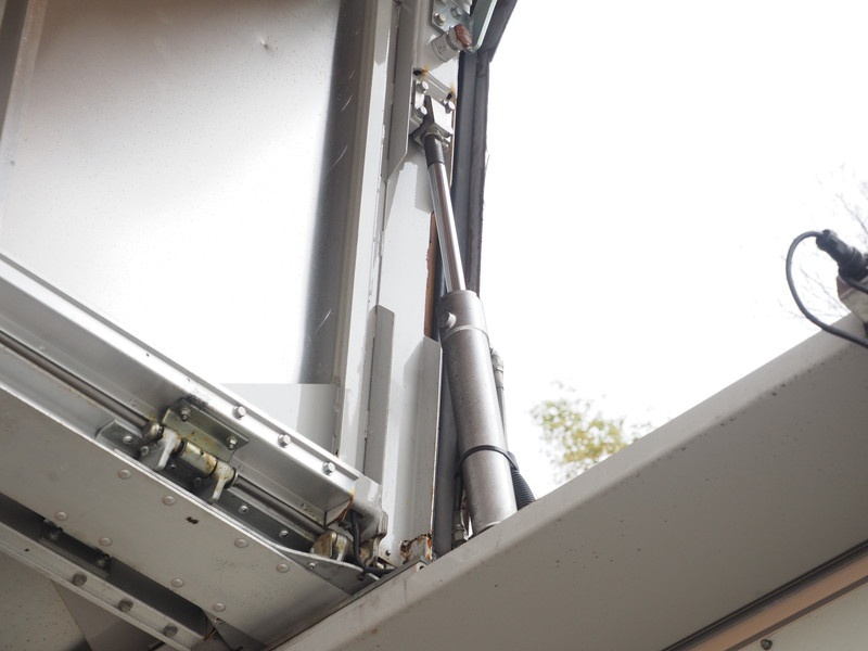 UDトラックス クオン ウイング車 大型 PKG-CG4ZA 年式 H21[写真23]