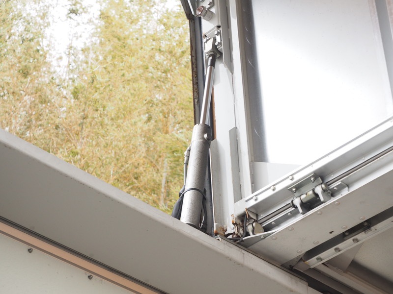 UDトラックス クオン ウイング車 大型 PKG-CG4ZA 年式 H21[写真14]