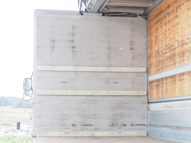 UDトラックス クオン ウイング車 大型 PKG-CG4ZA 年式 H21[写真16]