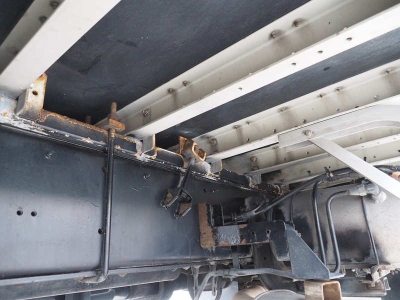 いすゞ ギガ ウイング車 大型 PDG-CYJ77W8 年式 H20[写真41]