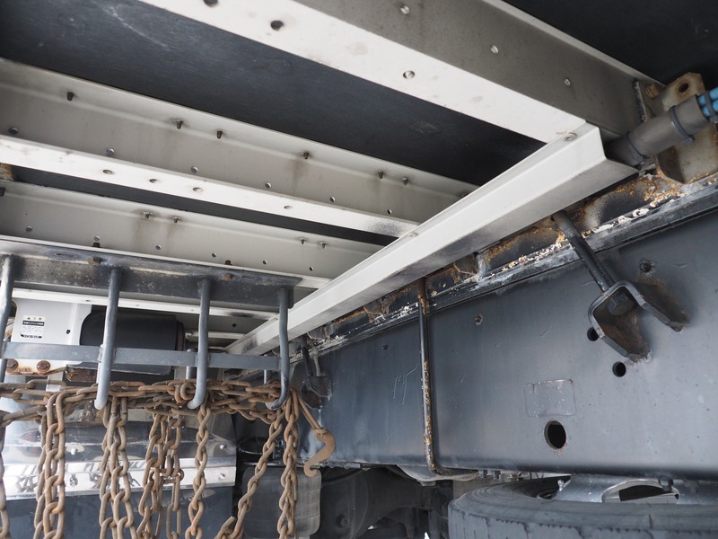 いすゞ ギガ ウイング車 大型 PDG-CYJ77W8 年式 H20[写真40]