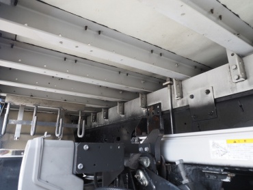 いすゞ フォワード ウイング車 中増t LKG-FTR90T2 年式 H23 [写真37]