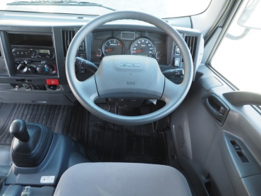 いすゞ エルフ バン車 小型 TRG-NPR85AN 年式 H28 [写真22]