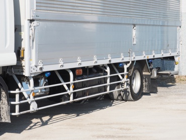 いすゞ フォワード ウイング車 中増t LKG-FTR90T2 年式 H23 [写真21]