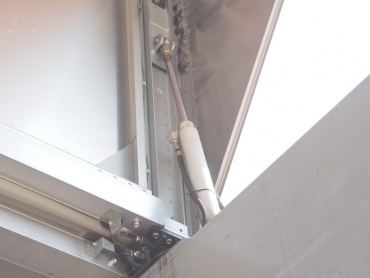 日野 グランドプロフィア ウイング車 大型 BDG-FW1EXYJ 年式 H19 [写真17]