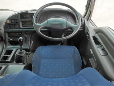 いすゞ ギガ ウイング車 大型 PDG-CYJ77W8 年式 H20 [写真34]