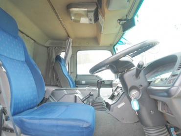 いすゞ ギガ ウイング車 大型 PDG-CYJ77W8 年式 H20 [写真33]