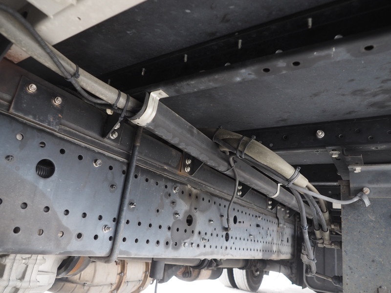 いすゞ フォワード ウイング車 中型 PDG-FRR34S2 年式 H22[写真28]