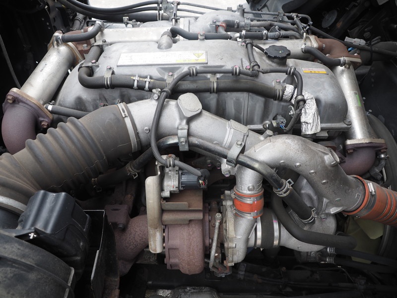 いすゞ ギガ ウイング車 大型 LKG-CYJ77A 年式 H24[写真44]