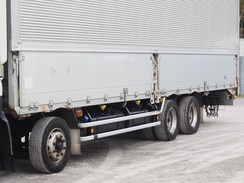 いすゞ ギガ ウイング車 大型 LKG-CYJ77A 年式 H24[写真21]