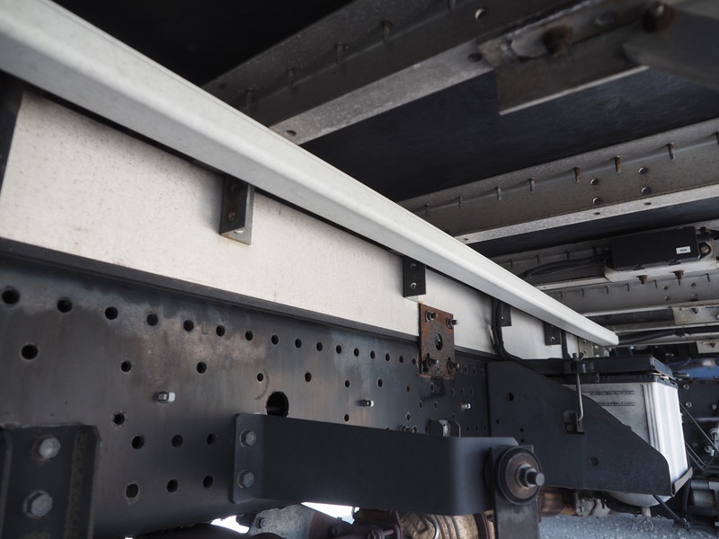 いすゞ フォワード ウイング車 中型 PDG-FRR34T2 年式 H20[写真44]