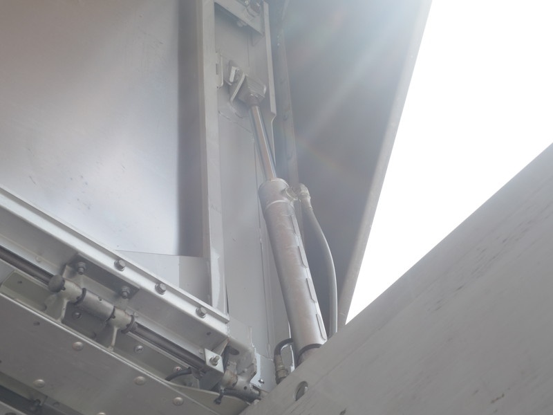 いすゞ フォワード ウイング車 中型 PDG-FRR90S2 年式 H20[写真17]