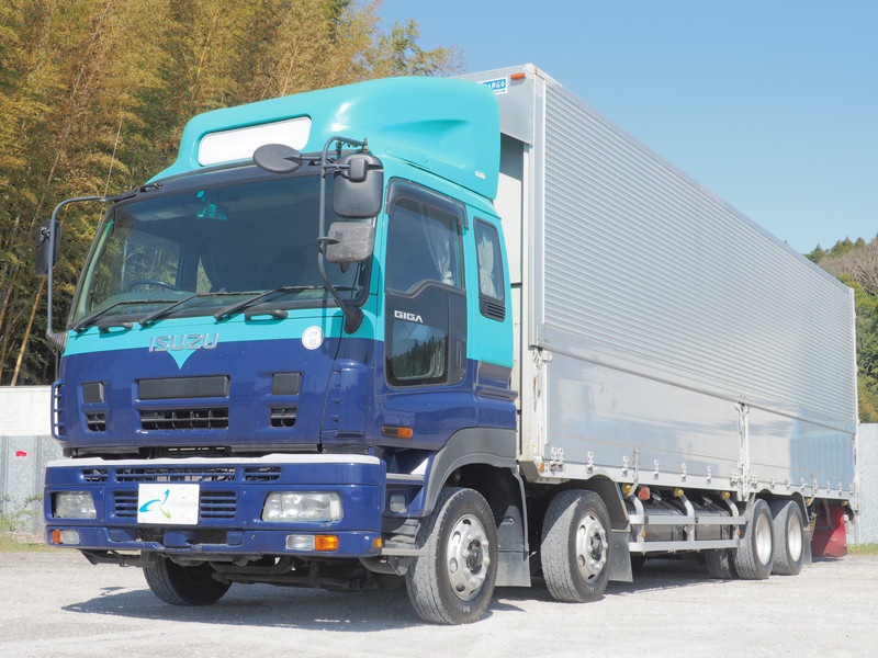 いすゞ ギガ ウイング車 大型 PDG-CYJ77W8 年式 H20[写真01]