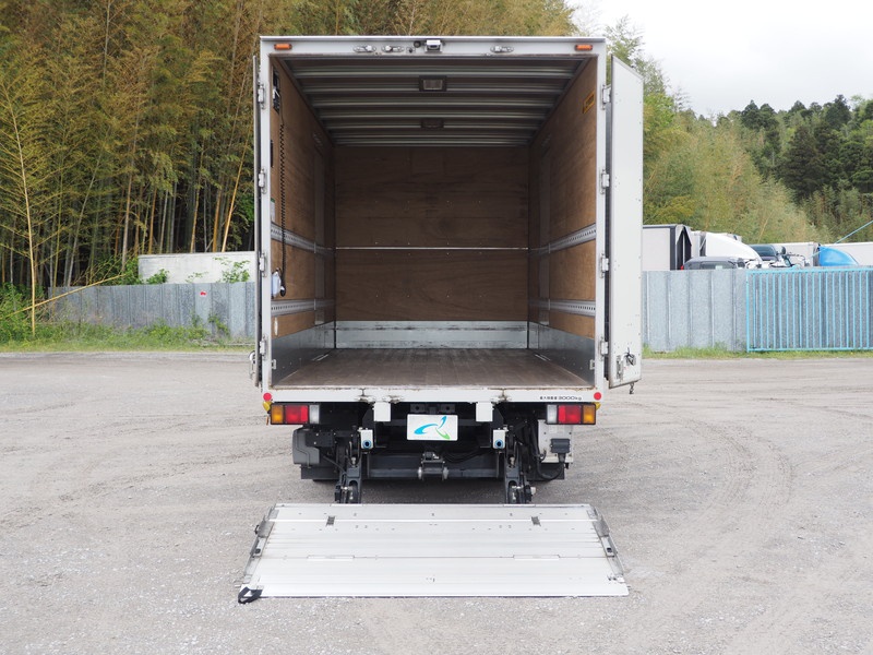 いすゞ エルフ バン車 小型 TPG-NPR85AN 年式 H28[写真21]