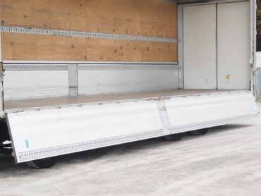 いすゞ ギガ ウイング車 大型 LKG-CYJ77A 年式 H24 [写真23]