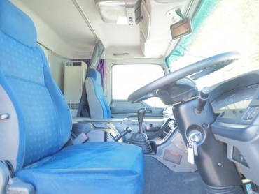 いすゞ ギガ ウイング車 大型 QKG-CYJ77A 年式 H25 [写真32]