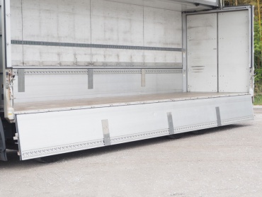 日野 グランドプロフィア ウイング車 大型 QKG-FW1EXBG 年式 H26 [写真24]