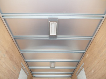 いすゞ エルフ バン車 小型 TPG-NPR85AN 年式 H28 [写真17]