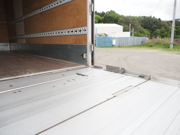 いすゞ エルフ バン車 小型 TPG-NPR85AN 年式 H28 [写真23]