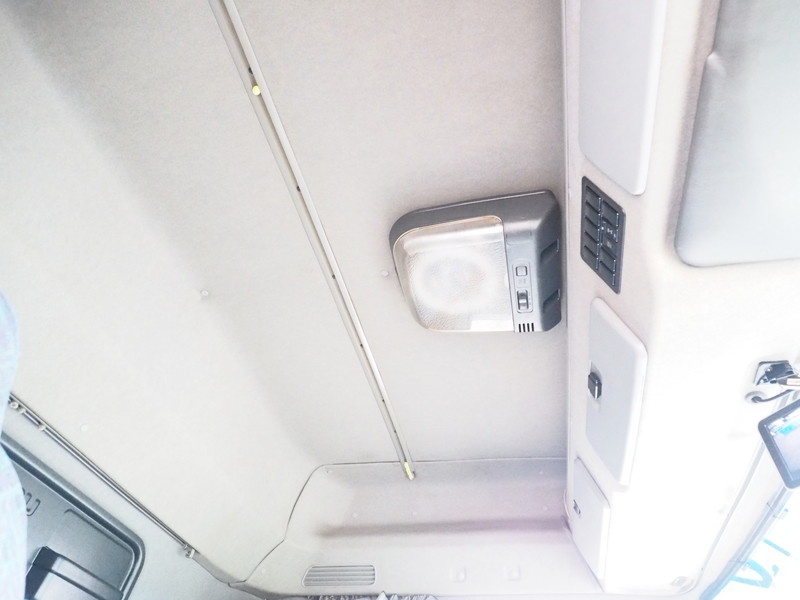 いすゞ ギガ ウイング車 大型 LKG-CYJ77AA 年式 H24[写真35]