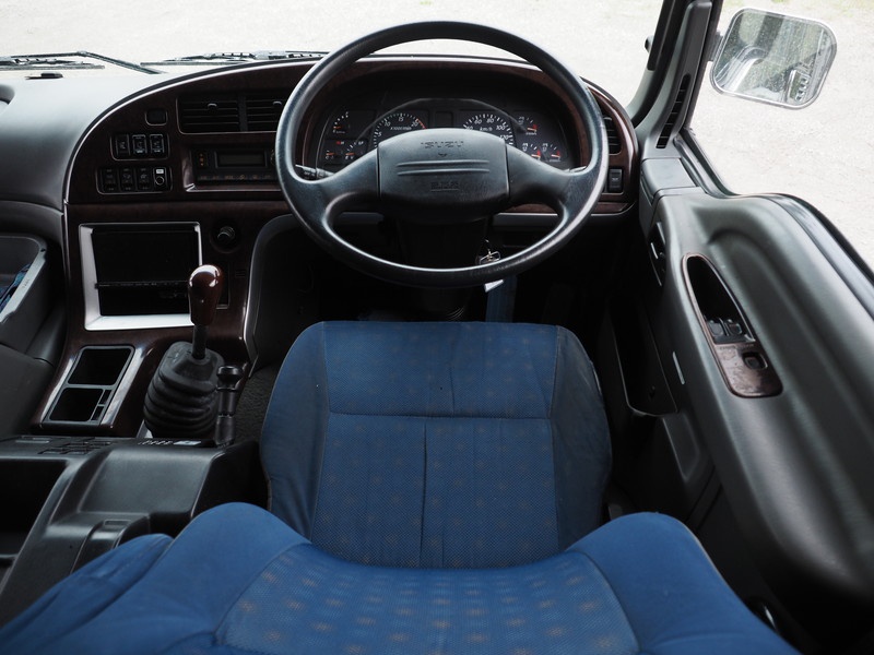 いすゞ ギガ ウイング車 大型 LKG-CYJ77AA 年式 H24[写真34]