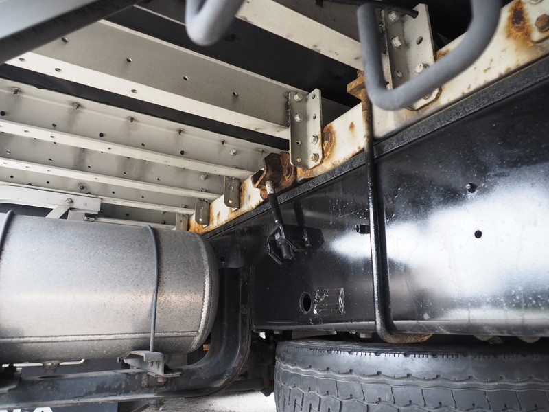 いすゞ ギガ ウイング車 大型 LKG-CYJ77AA 年式 H24[写真39]