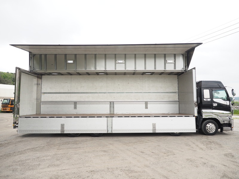 いすゞ ギガ ウイング車 大型 LKG-CYJ77AA 年式 H24[写真11]