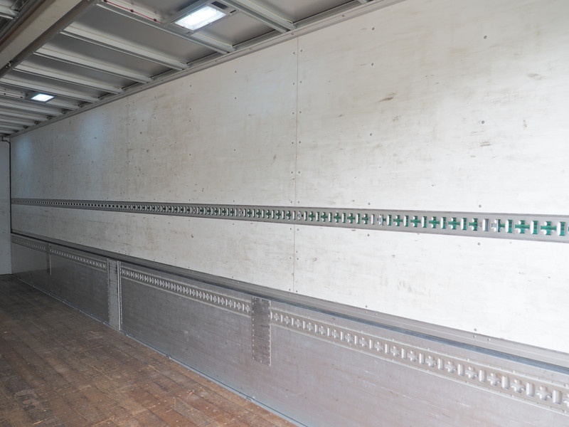 いすゞ ギガ ウイング車 大型 LKG-CYJ77AA 年式 H24[写真31]