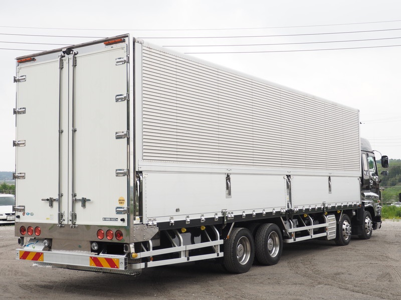 いすゞ ギガ ウイング車 大型 LKG-CYJ77AA 年式 H24[写真05]