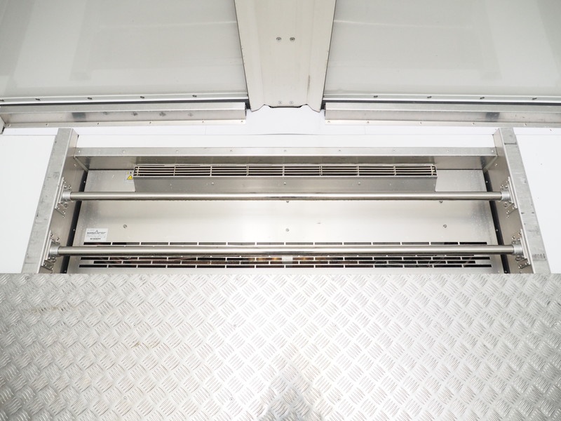 いすゞ ギガ 冷凍ウイング 大型 QKG-CYJ77A 年式 H25[写真32]