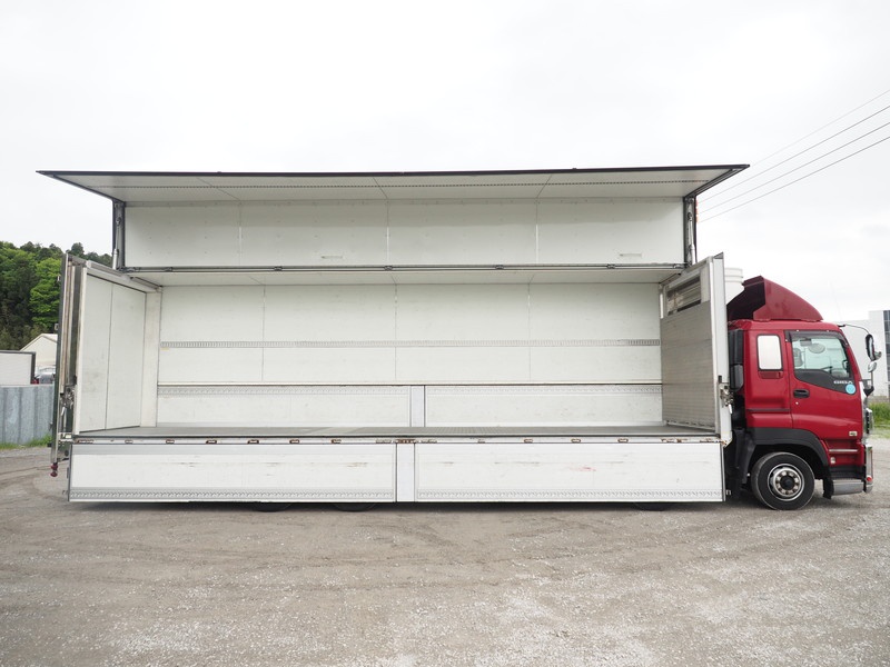 いすゞ ギガ 冷凍ウイング 大型 QKG-CYJ77A 年式 H25[写真11]