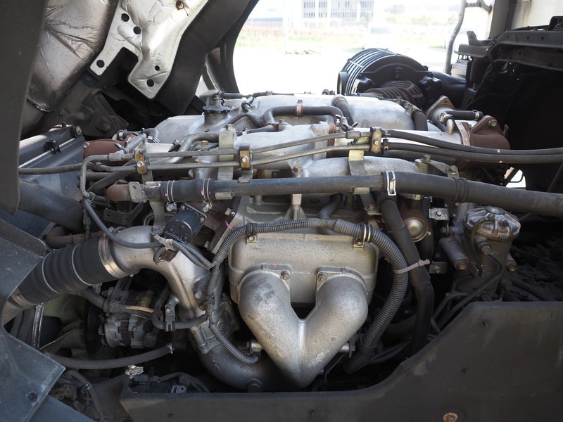 いすゞ ギガ 平ボディ 大型 QKG-CYL77A　 年式 H25[写真26]